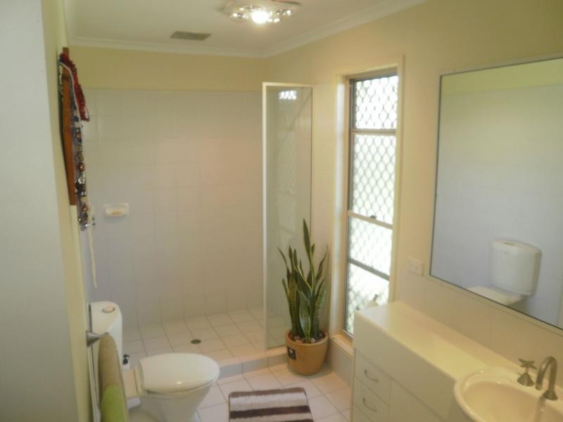 6 Mayflower Court, Cooloola Cove QLD 4580