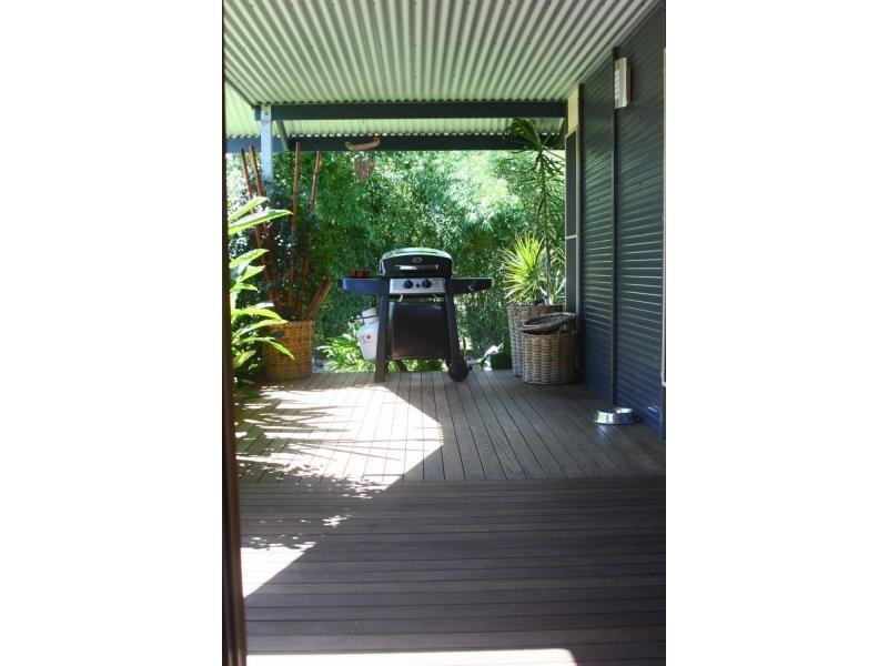 6 Mayflower Court, Cooloola Cove QLD 4580