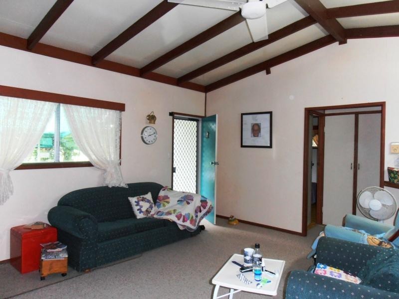 16 Tailor Street, Tin Can Bay QLD 4580