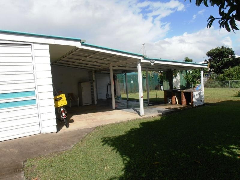 16 Tailor Street, Tin Can Bay QLD 4580