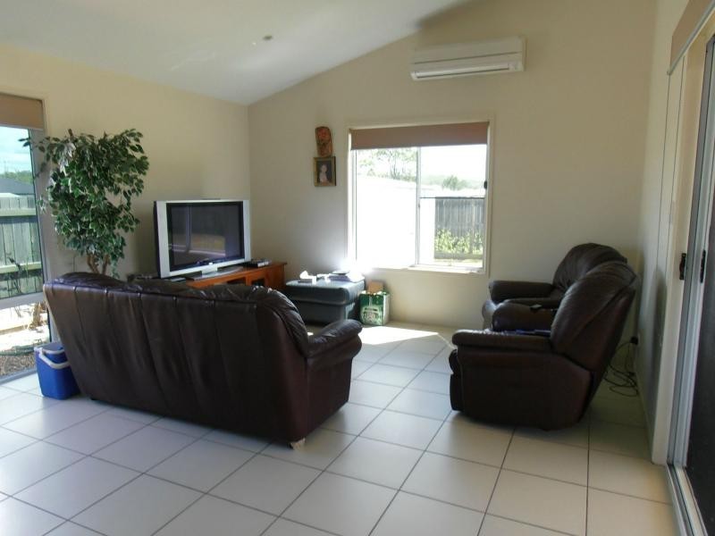 31 Canberra Avenue, Cooloola Cove, Cooloola Cove QLD 4580