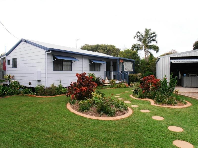 8 Pamir Court, Cooloola Cove QLD 4580