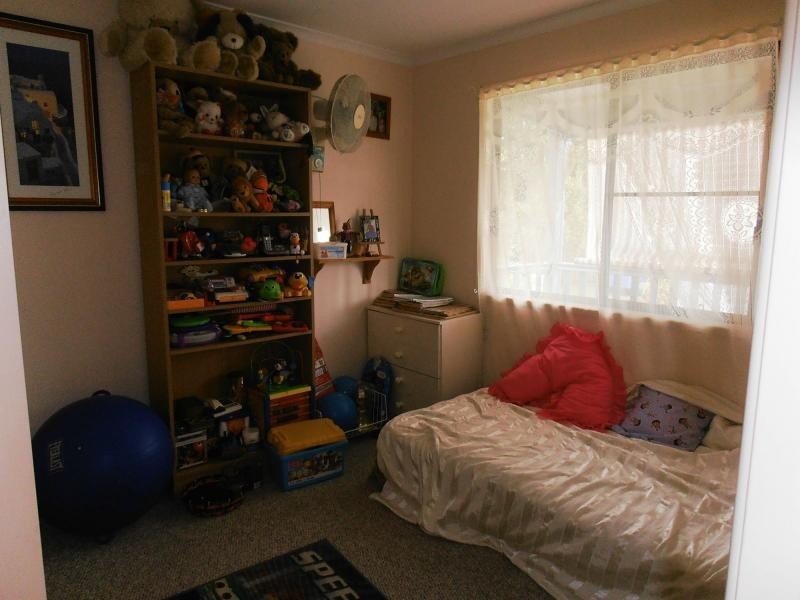 8 Pamir Court, Cooloola Cove QLD 4580