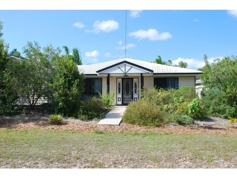 1 Cerebus Court, Cooloola Cove QLD 4580