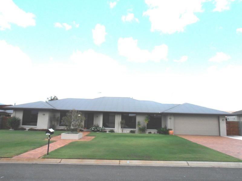 18 Banksia Avenue, Tin Can Bay, Tin Can Bay QLD 4580