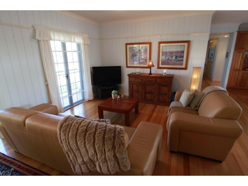 4 Kingfisher Court, Tin Can Bay QLD 4580