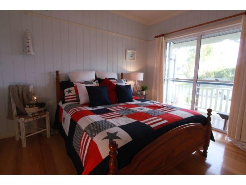 4 Kingfisher Court, Tin Can Bay QLD 4580