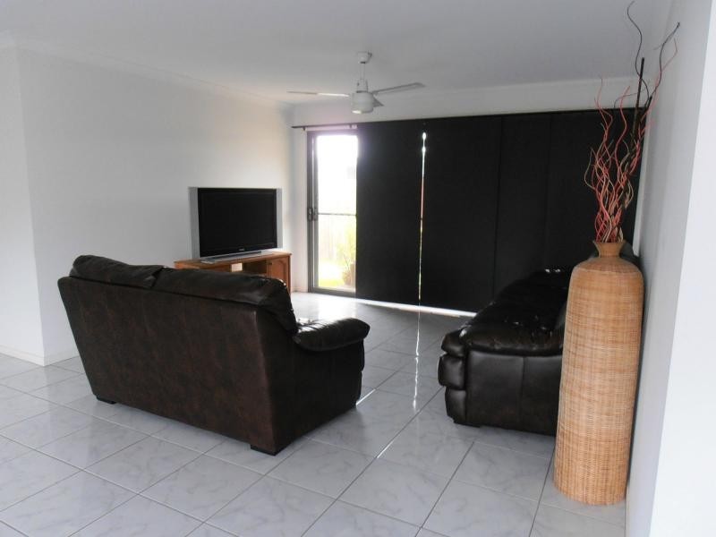 6 Habitat Circuit, Cooloola Cove QLD 4580