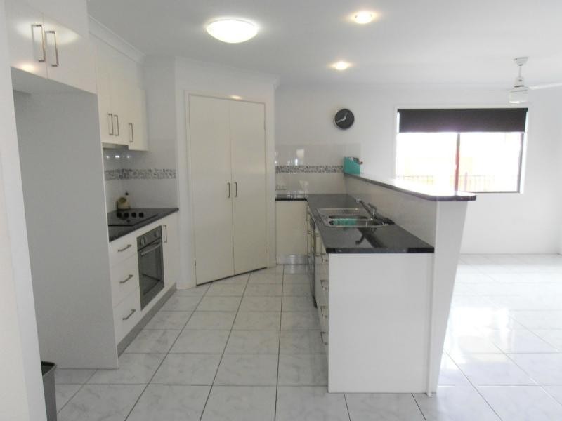 6 Habitat Circuit, Cooloola Cove QLD 4580