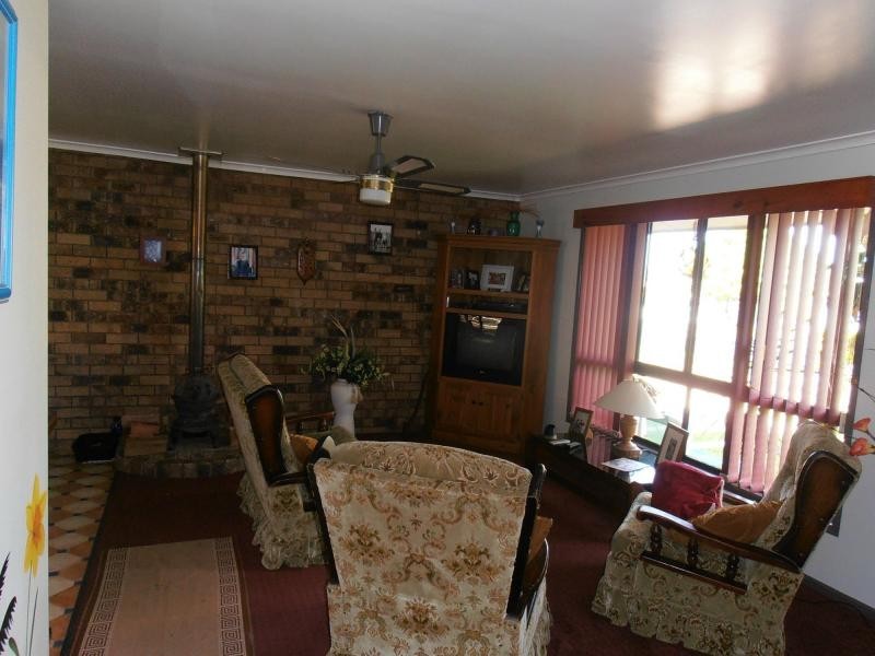 1 Barramundi Street, Tin Can Bay QLD 4580