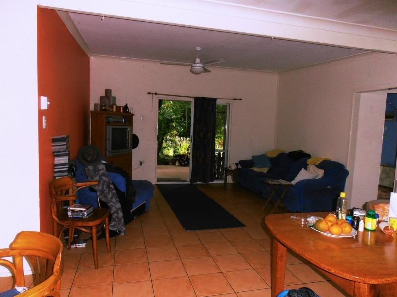 11 Bomburra Court, Rainbow Beach QLD 4581