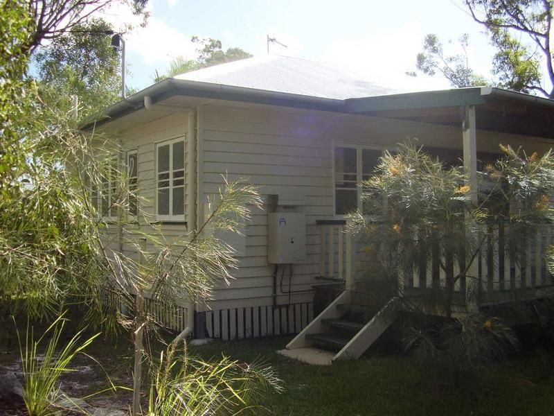 33 Ark Royal Drive, Cooloola Cove QLD 4580