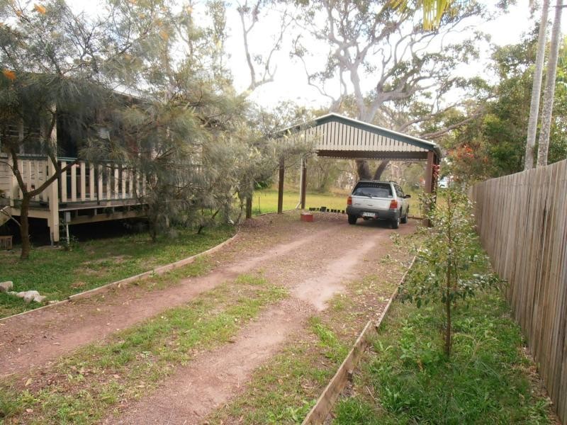 33 Ark Royal Drive, Cooloola Cove QLD 4580