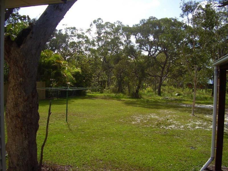 33 Ark Royal Drive, Cooloola Cove QLD 4580