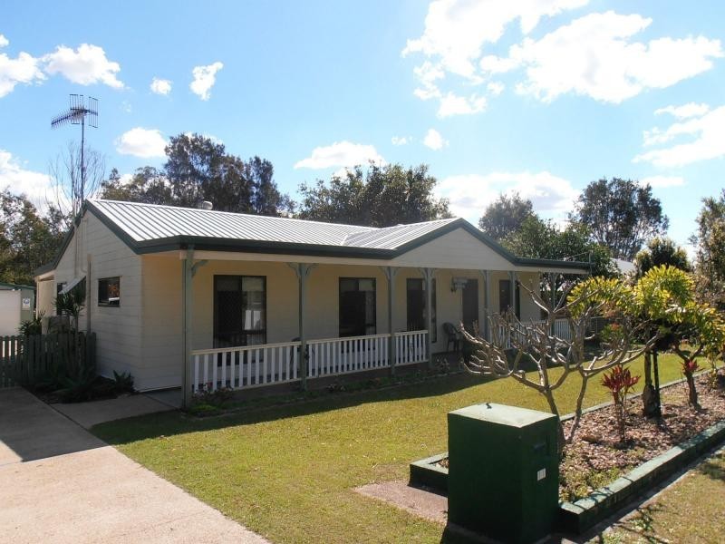11 Beagle Avenue, Cooloola Cove QLD 4580
