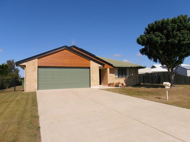 37 Sterling Castle Road, Tin Can Bay QLD 4580