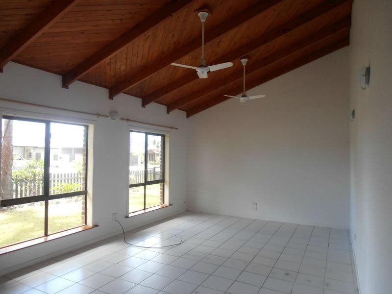 10 Tarwhine Street, Tin Can Bay QLD 4580