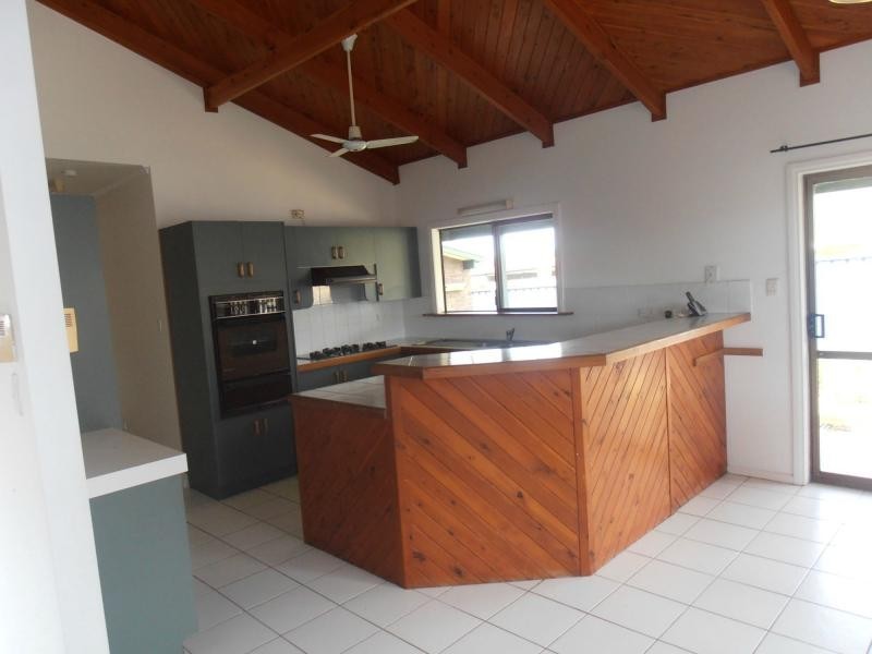 10 Tarwhine Street, Tin Can Bay QLD 4580