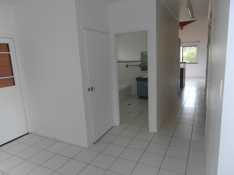 10 Tarwhine Street, Tin Can Bay QLD 4580