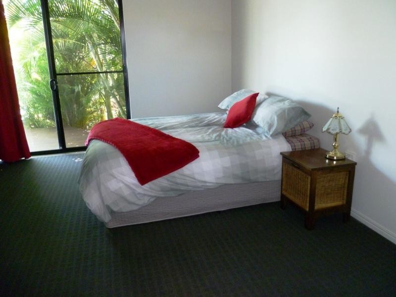 4 Skyring Place, Tin Can Bay QLD 4580