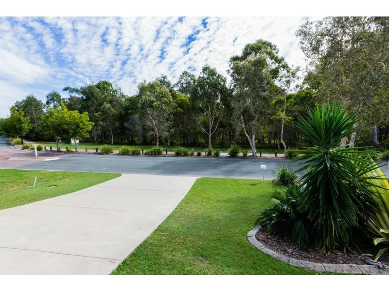 12 Creekside Esplanade, Cooloola Cove QLD 4580
