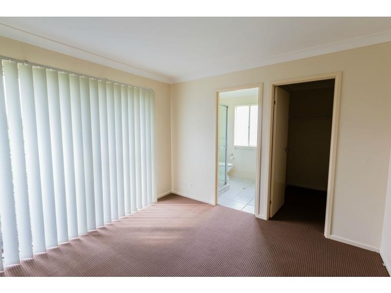 12 Creekside Esplanade, Cooloola Cove QLD 4580