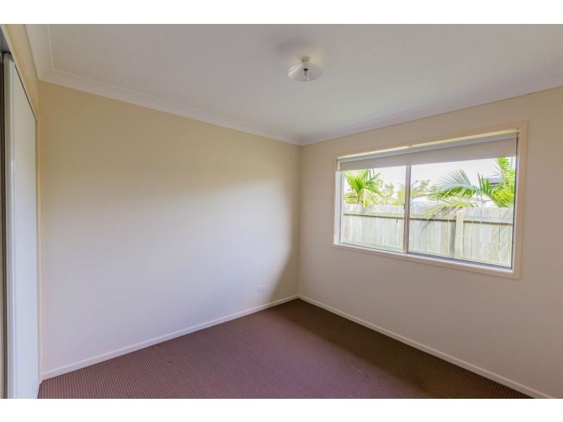 12 Creekside Esplanade, Cooloola Cove QLD 4580