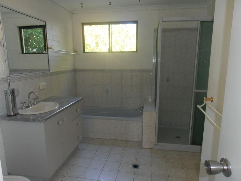 14 Oyster Parade, Tin Can Bay QLD 4580