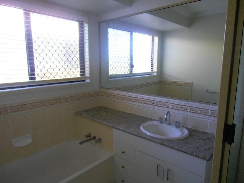 6 Aramac Court, Tin Can Bay QLD 4580