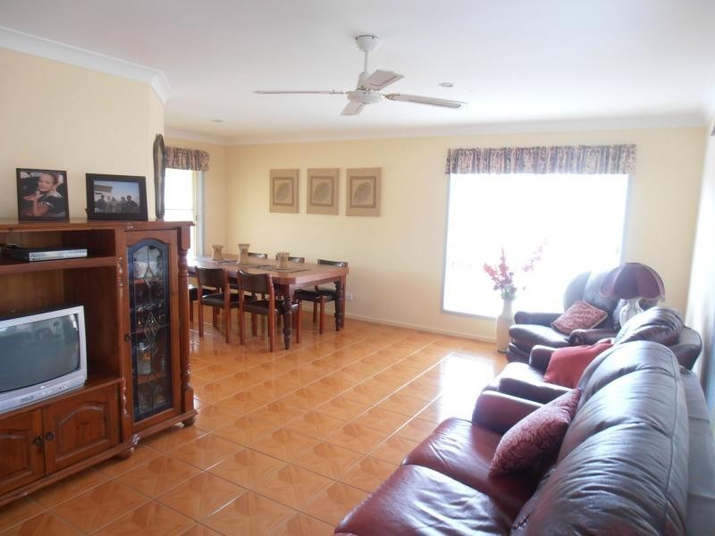 43 Mauretania Avenue, Cooloola Cove QLD 4580
