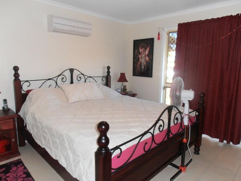 12 Regent Court, Cooloola Cove QLD 4580