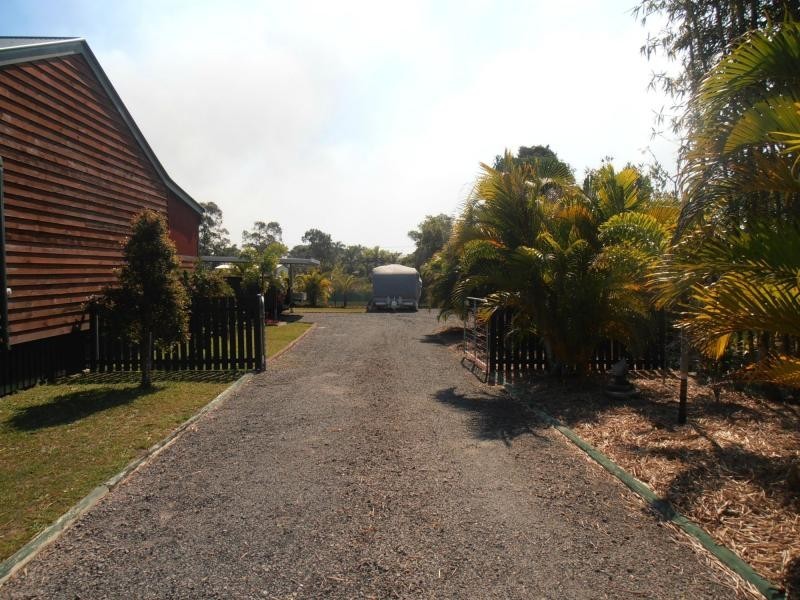 12 Regent Court, Cooloola Cove QLD 4580