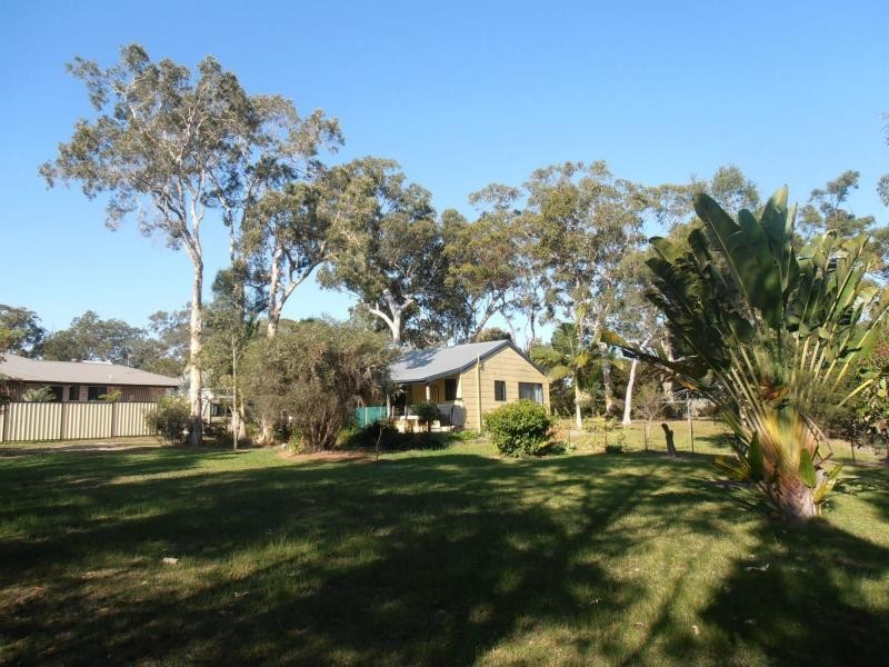 13 Endeavour Drive, Cooloola Cove QLD 4580