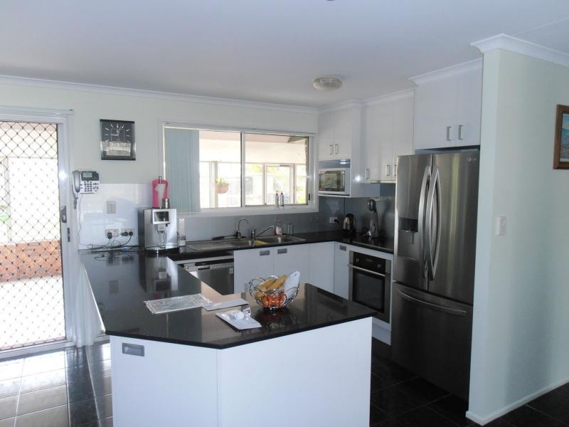 2 Achilles Avenue, Cooloola Cove QLD 4580