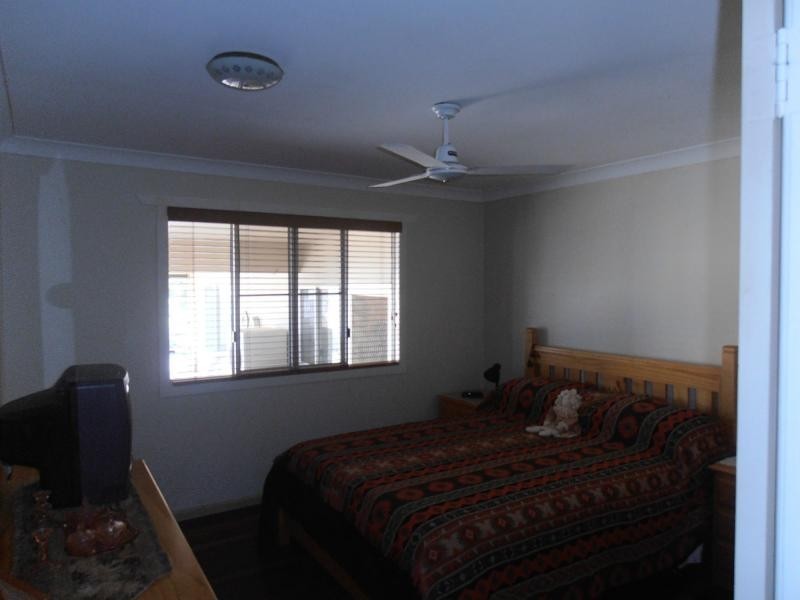 2 Gar Street, Tin Can Bay QLD 4580