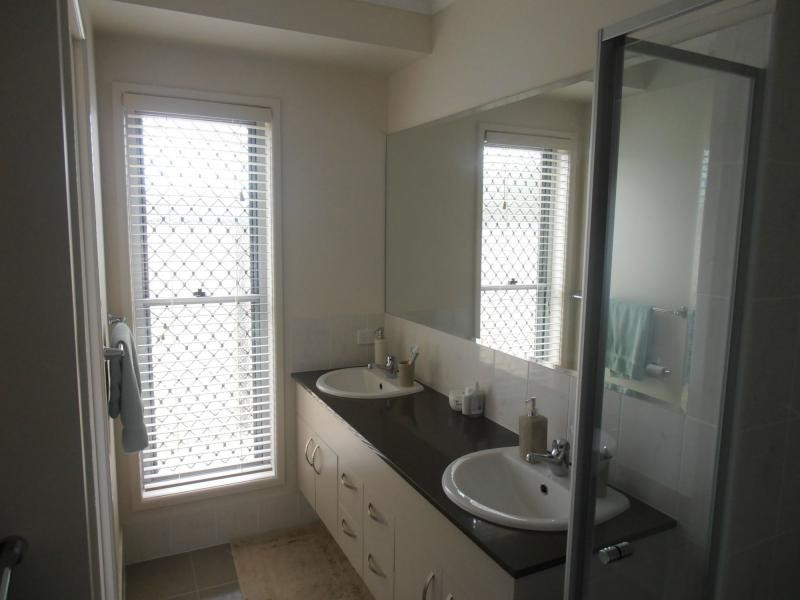 40 Tuna Way, Tin Can Bay QLD 4580