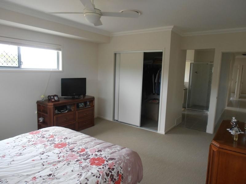 40 Tuna Way, Tin Can Bay QLD 4580