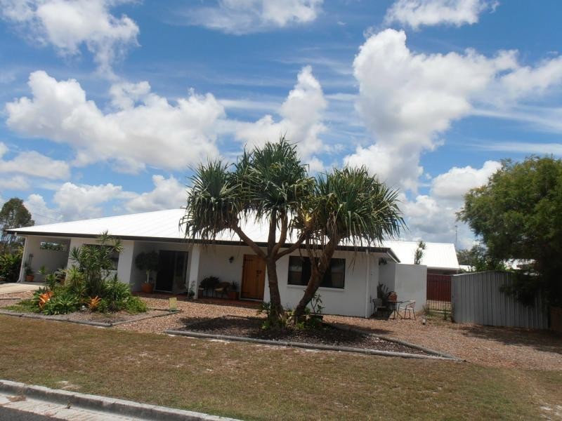 8 Barramundi Street, Tin Can Bay QLD 4580