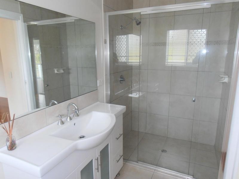 6 Renown Court, Cooloola Cove QLD 4580