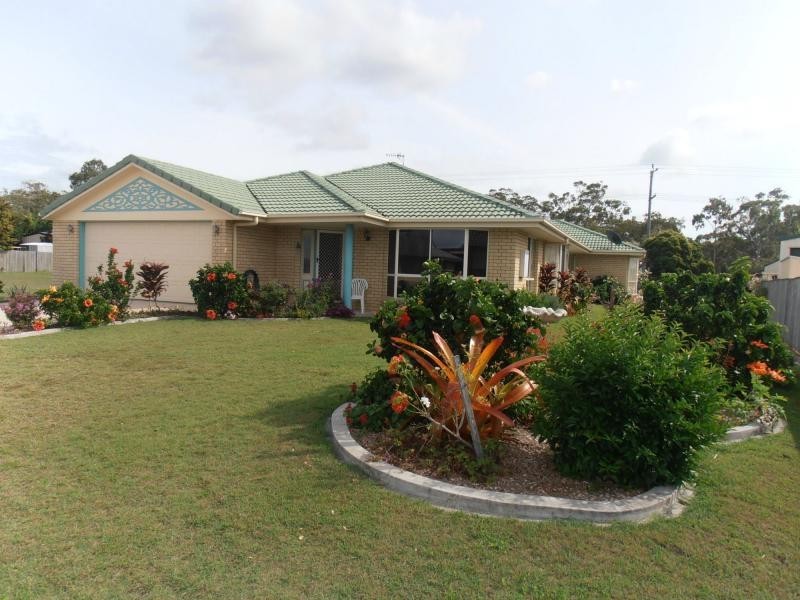 17 Acacia Crescent, Tin Can Bay QLD 4580