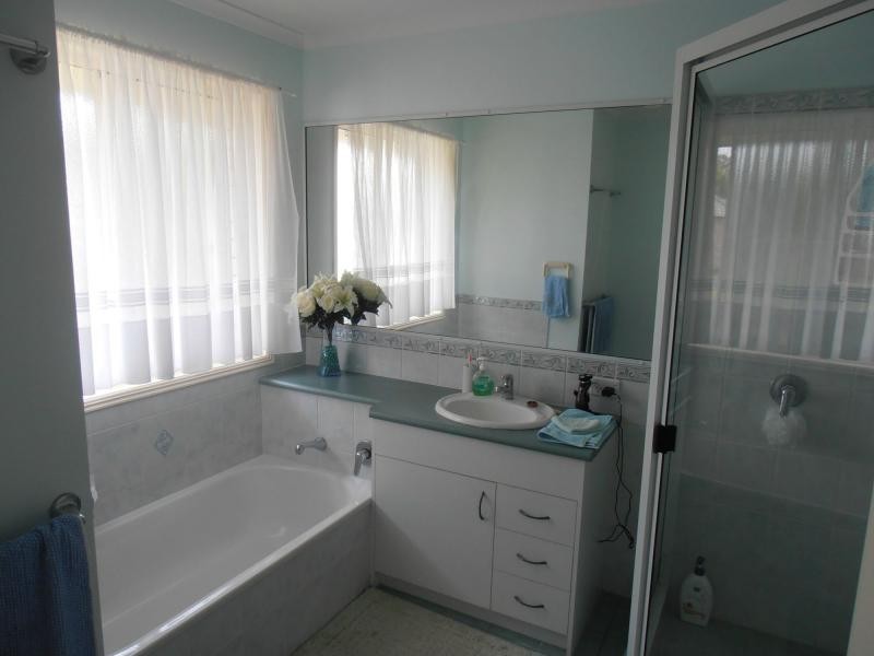 17 Acacia Crescent, Tin Can Bay QLD 4580