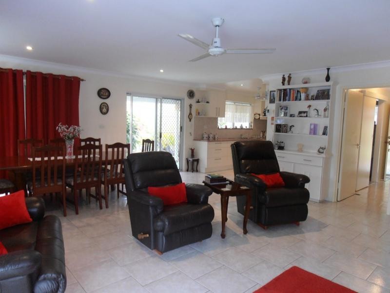 118 Bayside Road, Cooloola Cove QLD 4580