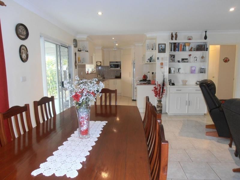 118 Bayside Road, Cooloola Cove QLD 4580