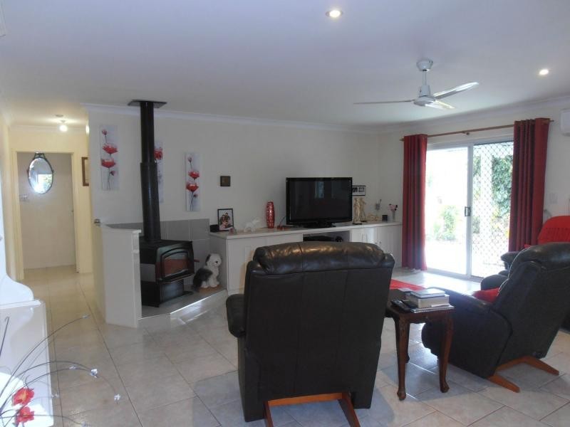 118 Bayside Road, Cooloola Cove QLD 4580