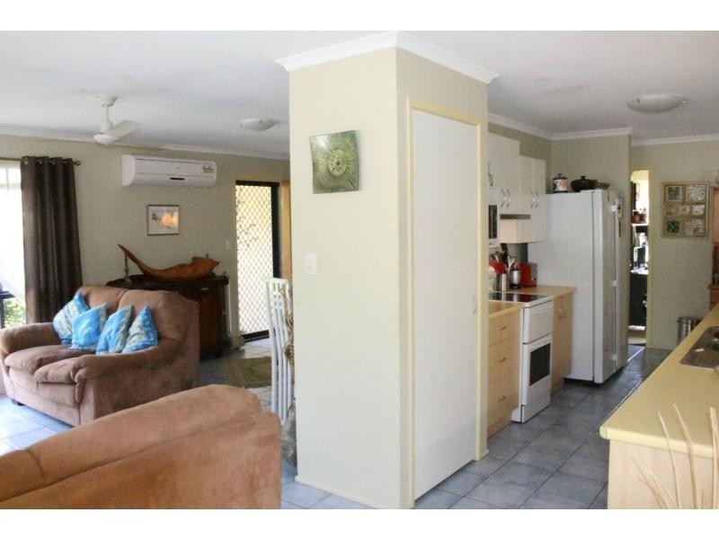7 Zealous Court, Cooloola Cove QLD 4580