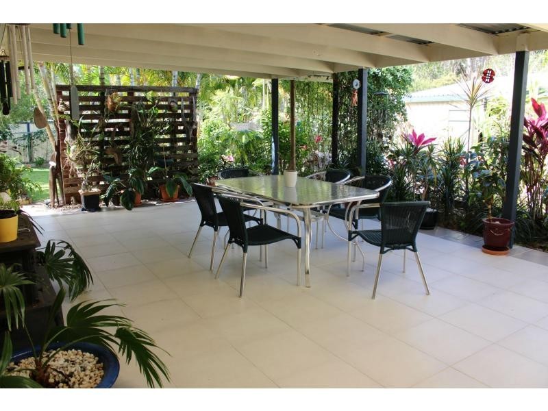 7 Zealous Court, Cooloola Cove QLD 4580