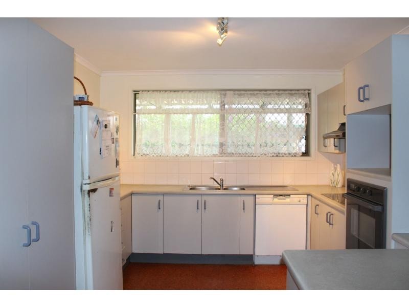 129 Gympie Road, Tin Can Bay QLD 4580