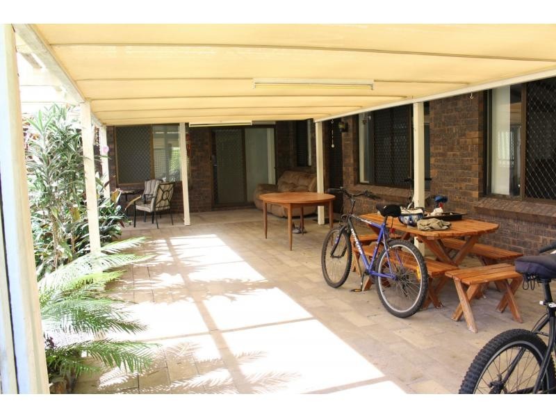 129 Gympie Road, Tin Can Bay QLD 4580