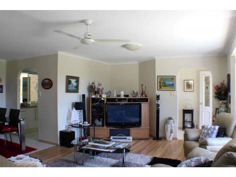 11 Achilles Avenue, Cooloola Cove QLD 4580