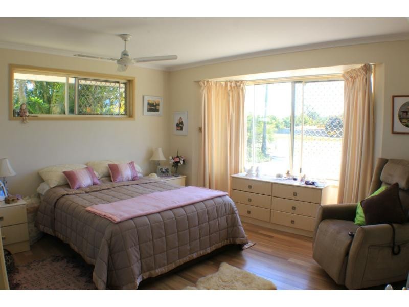 11 Achilles Avenue, Cooloola Cove QLD 4580